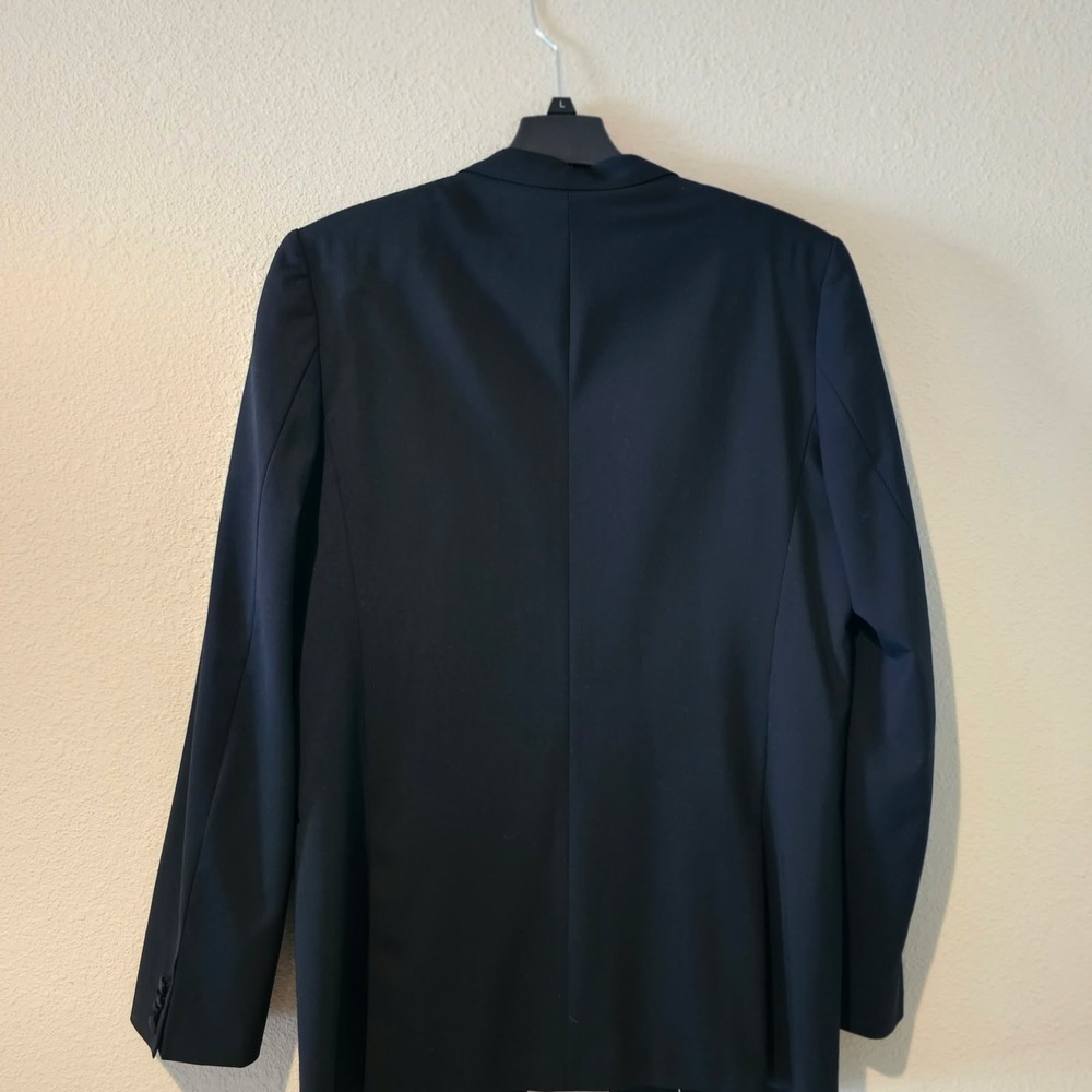 Hugo Boss Men's Two-Button Tuxedo Dinner Jacket Black Size 44L Virgin Wool - Picture 2 of 13